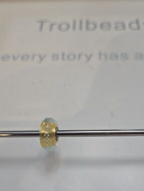 Trollbeads Champagne Bubbles Glass Bead